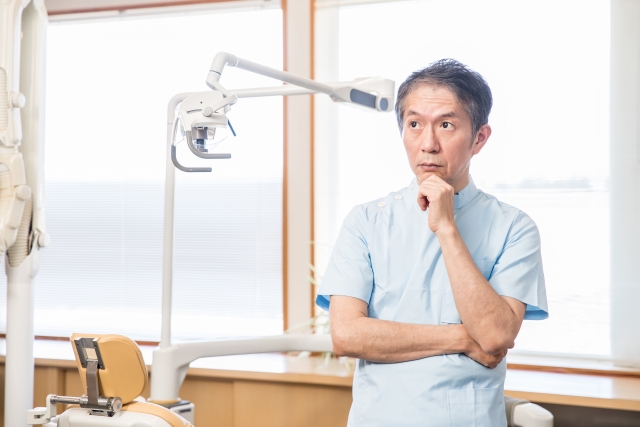 考える歯科医